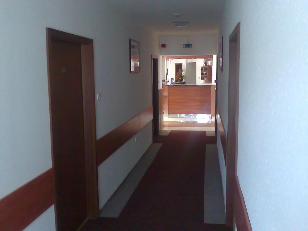 Pontis Hotel Biatorbagy Room photo
